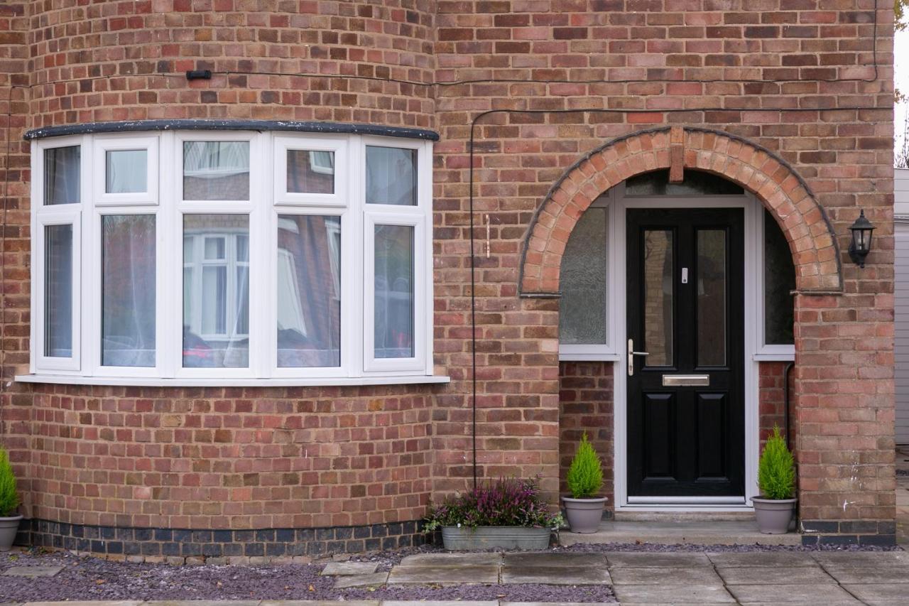 Ludlow Drive 3 Bed Contractor Family Town House In Melton Mowbray 빌라 외부 사진