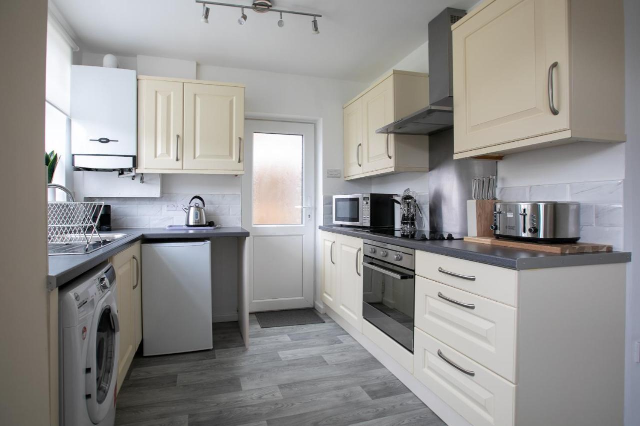 Ludlow Drive 3 Bed Contractor Family Town House In Melton Mowbray 빌라 외부 사진